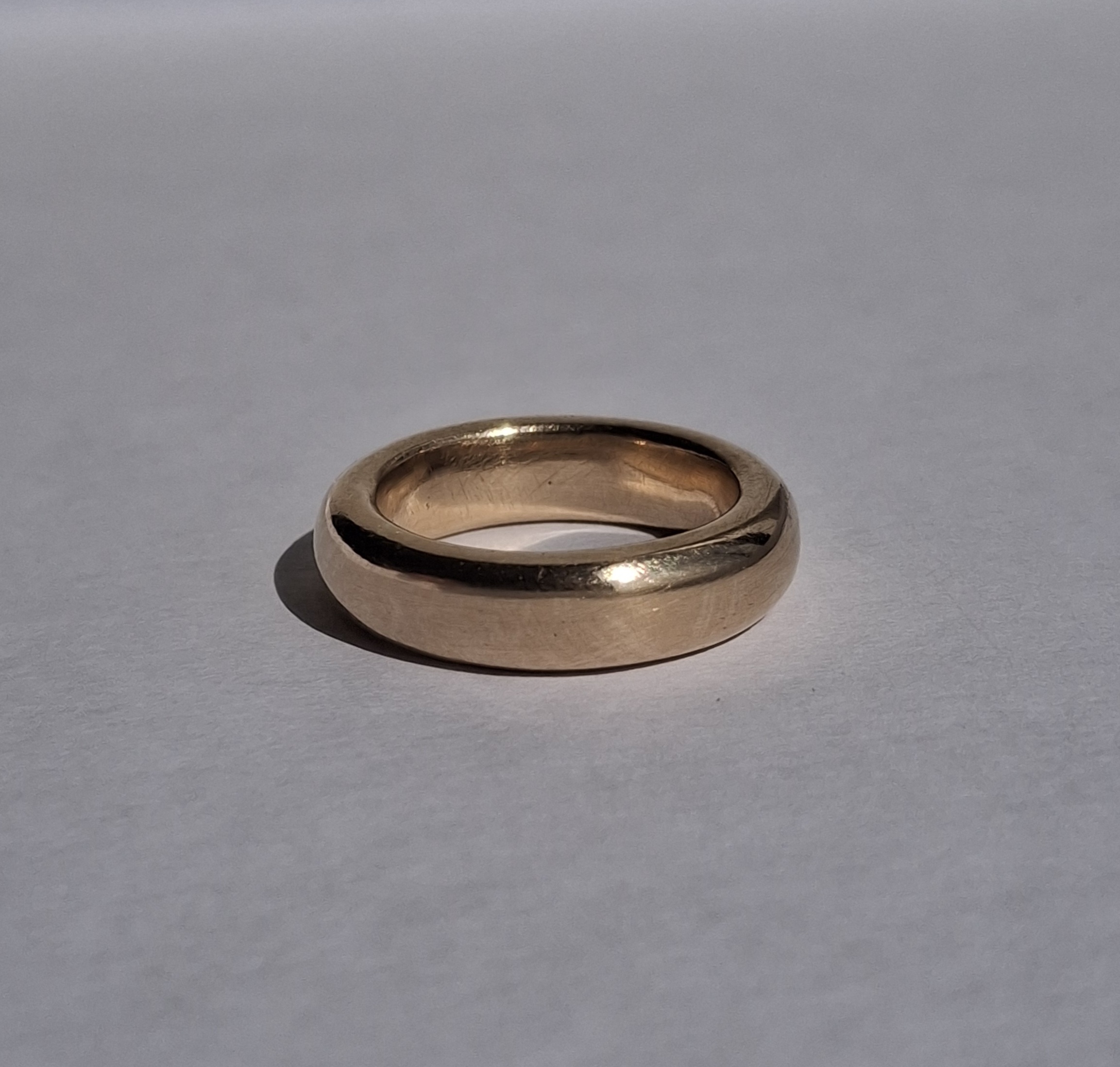 Round and Unadorned